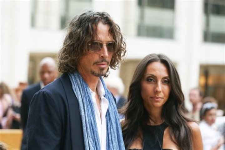 Singer Chris Cornell Sues Ex-Wife/Manager